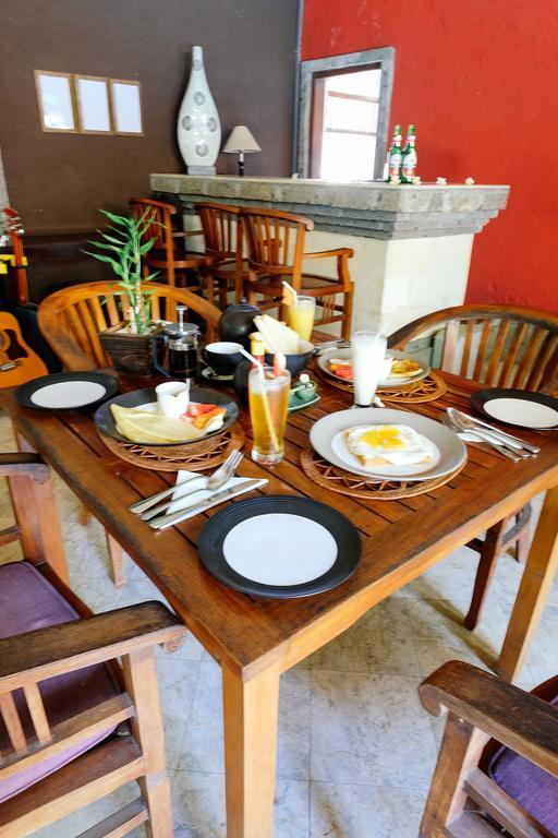 Ellies Hotel Nusa Dua  Bagian luar foto