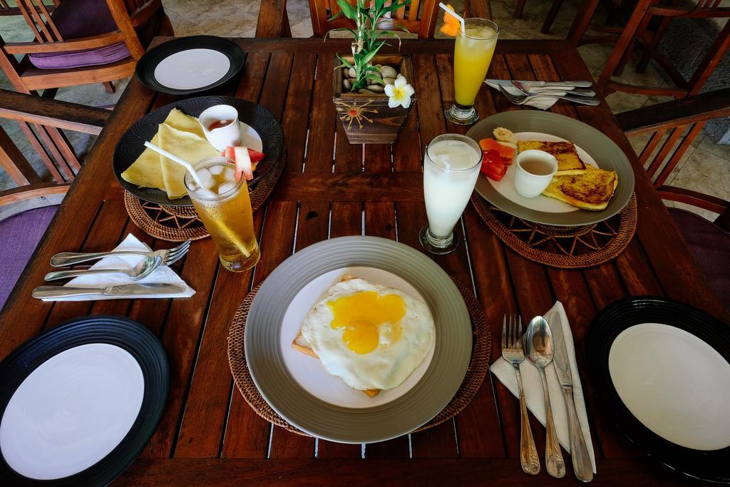 Ellies Hotel Nusa Dua  Bagian luar foto