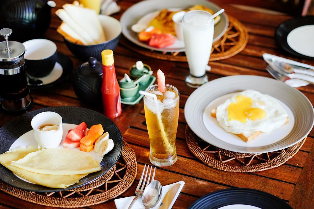 Ellies Hotel Nusa Dua  Bagian luar foto
