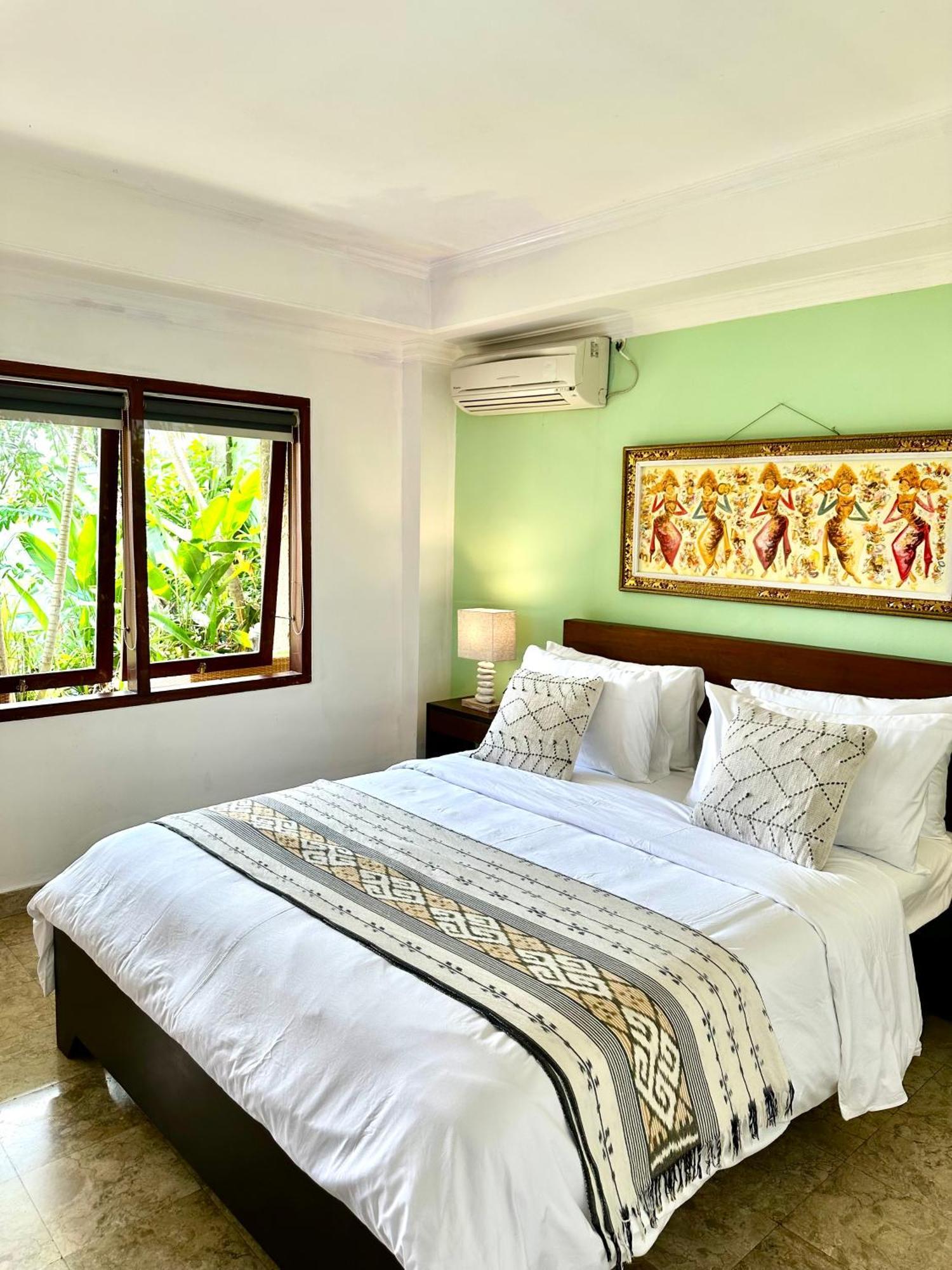 Ellies Hotel Nusa Dua  Bagian luar foto