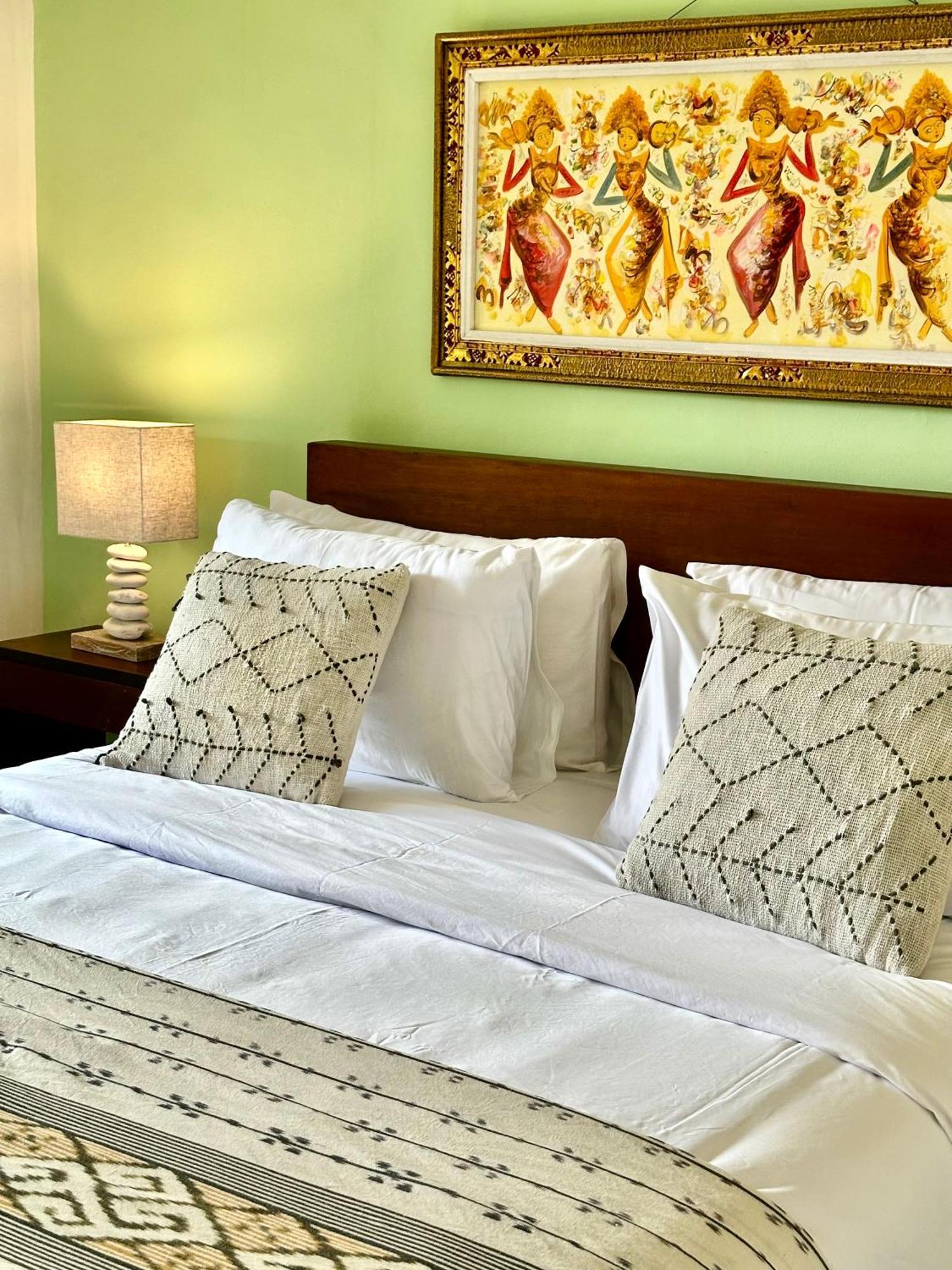 Ellies Hotel Nusa Dua  Bagian luar foto