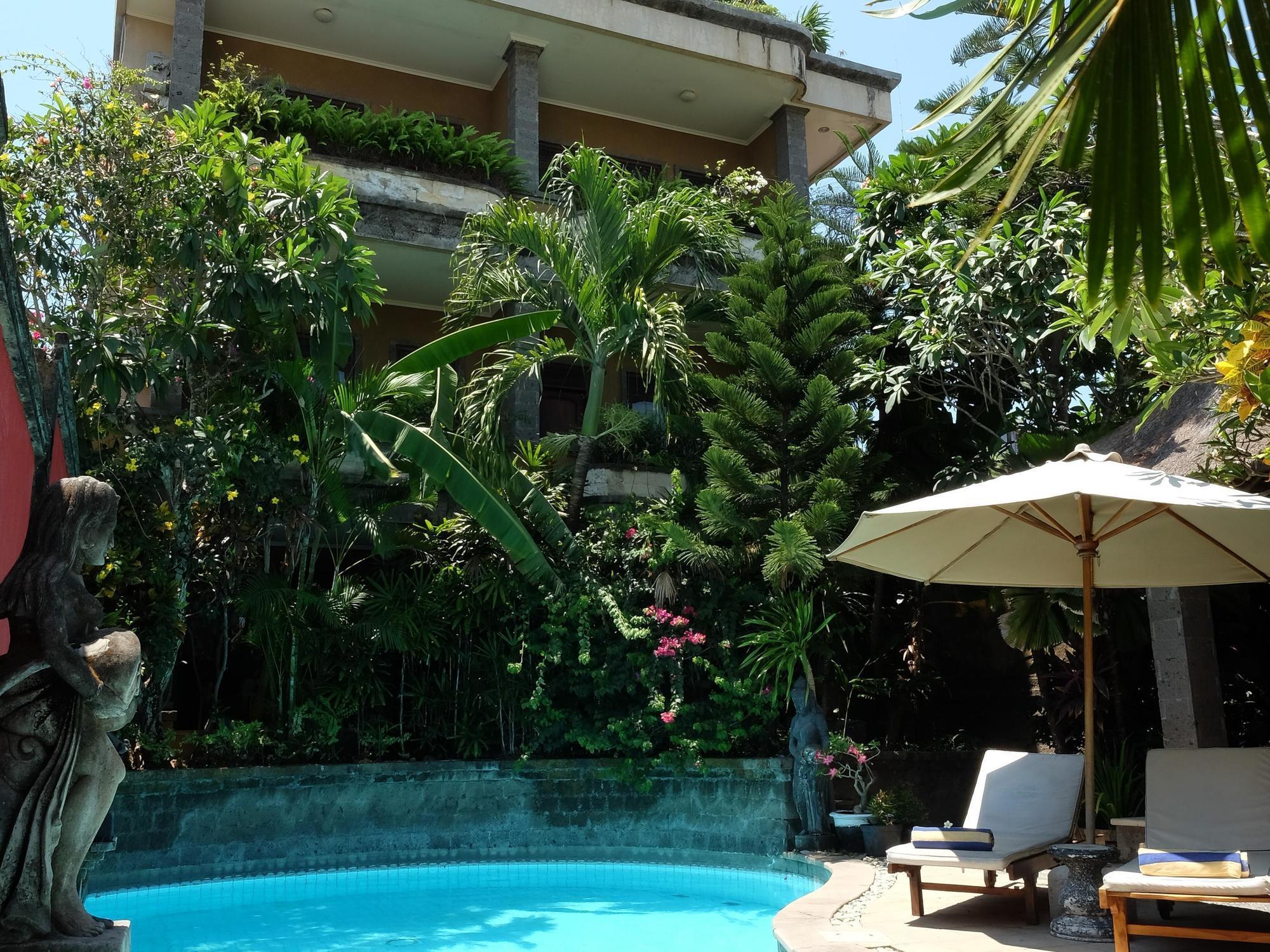 Ellies Hotel Nusa Dua  Bagian luar foto