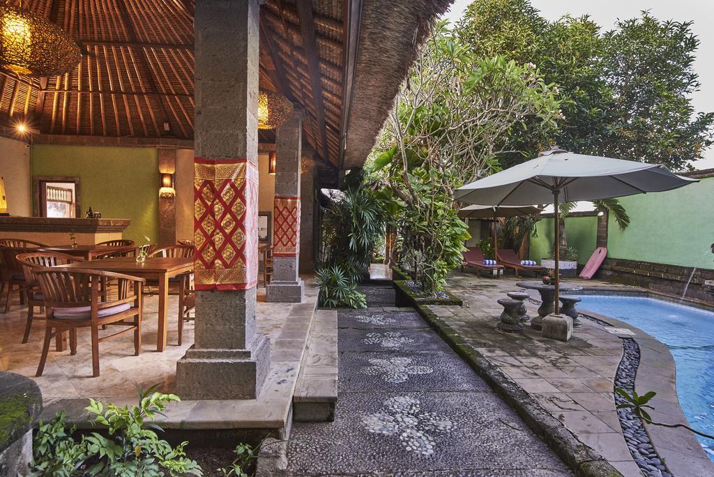 Ellies Hotel Nusa Dua  Bagian luar foto