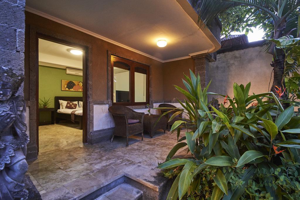 Ellies Hotel Nusa Dua  Bagian luar foto