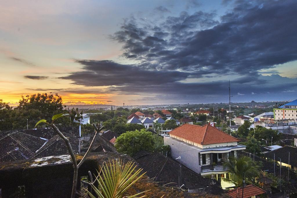 Ellies Hotel Nusa Dua  Bagian luar foto