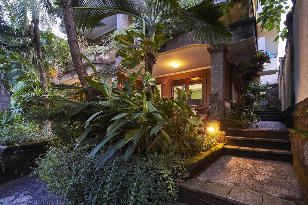 Ellies Hotel Nusa Dua  Bagian luar foto