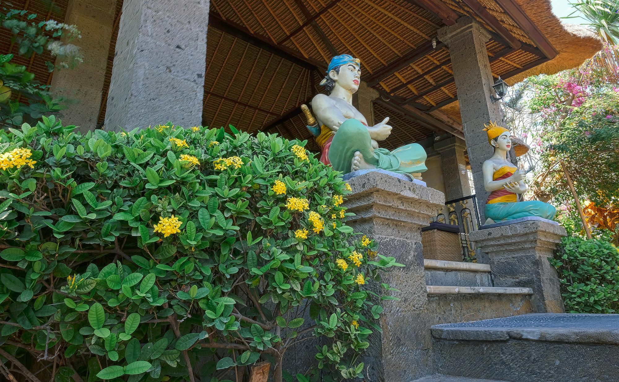 Ellies Hotel Nusa Dua  Bagian luar foto