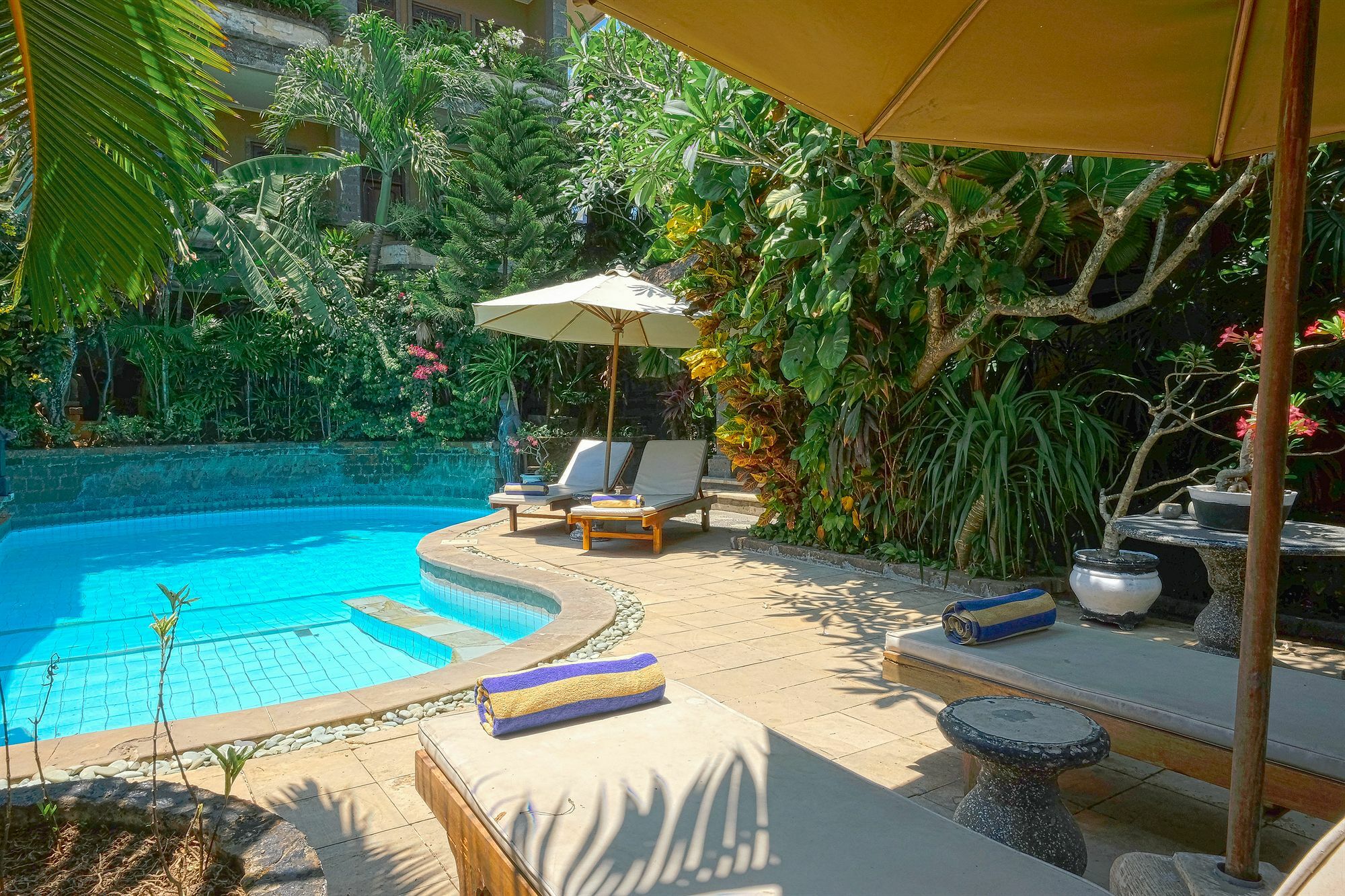Ellies Hotel Nusa Dua  Bagian luar foto