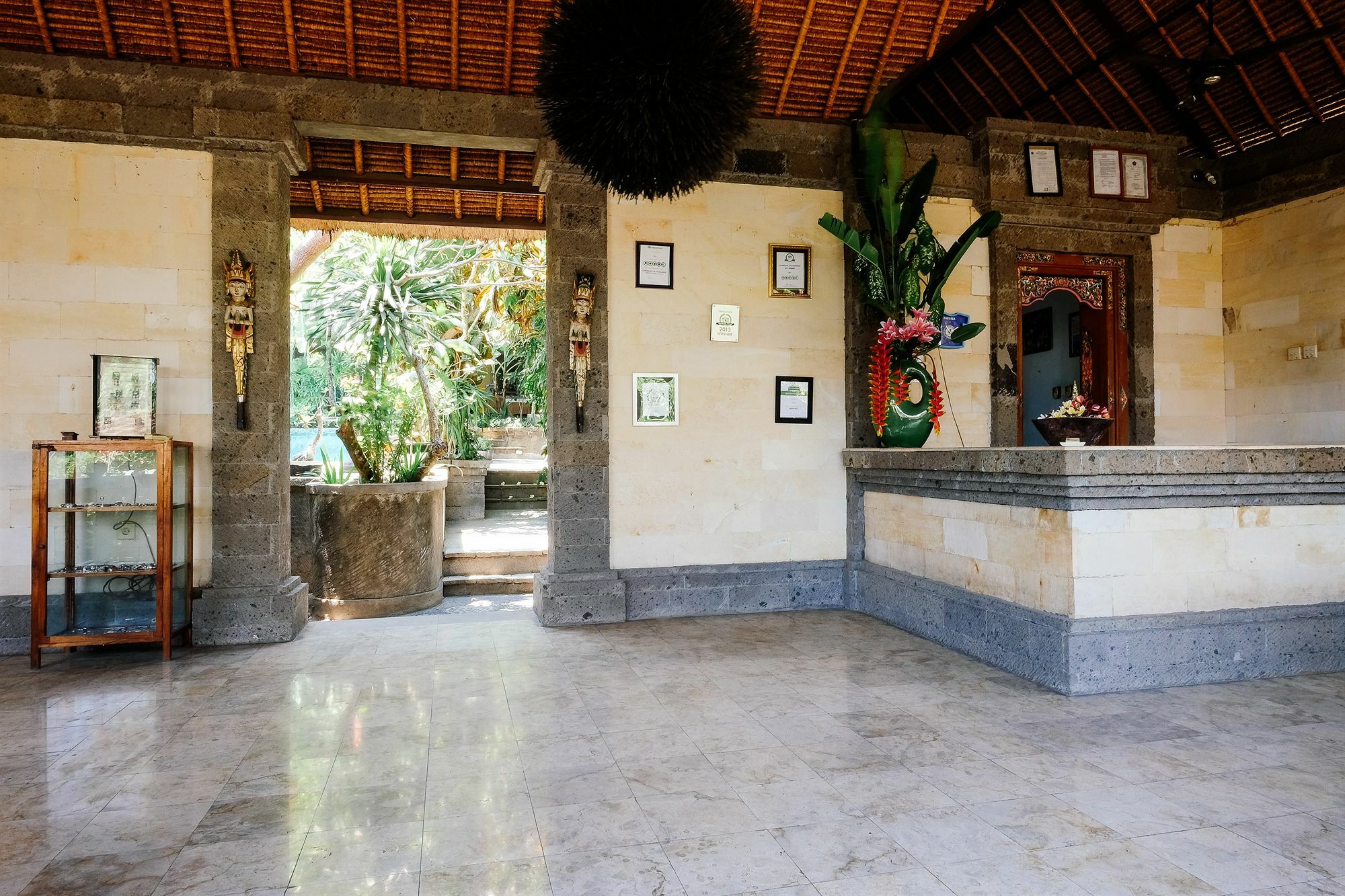 Ellies Hotel Nusa Dua  Bagian luar foto